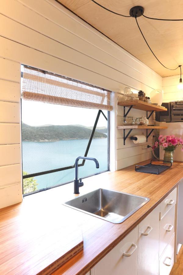 Boho Hill Apartment - Great Barrier Island Escape Okiwi Exterior foto